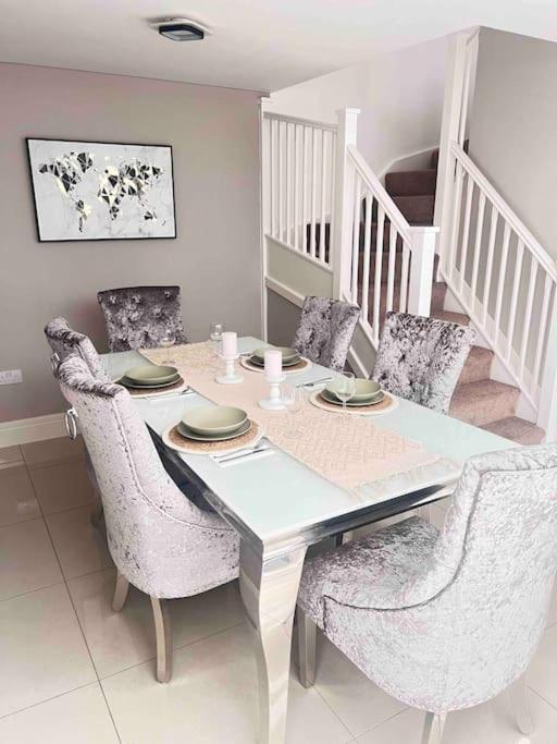 Tyldesley Stunning Home In Astley מראה חיצוני תמונה